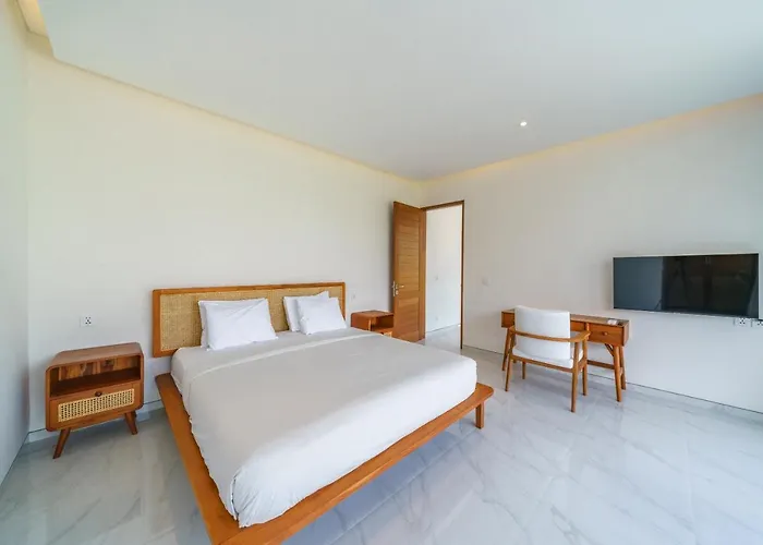 Villa Besso Padonan - Modern & Minimalist 2br In Canggu! Canggu