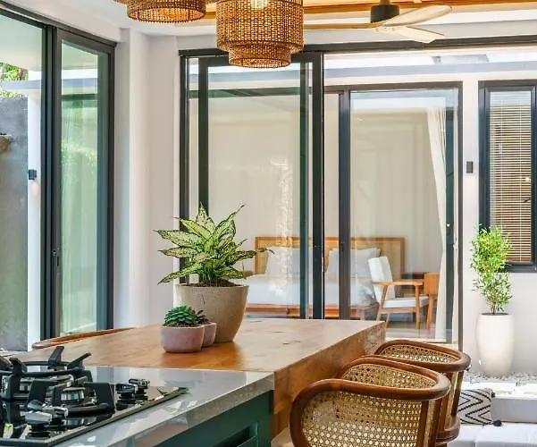 Besso Padonan - Modern & Minimalist 2br In Canggu! Villa